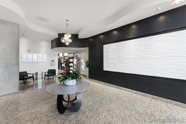 Photo - 1080 Park Blvd Unit 916