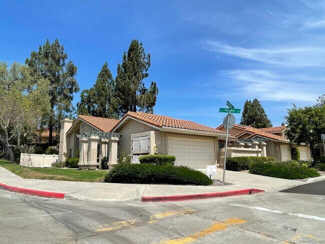 Photo - 15602 Via Marchena