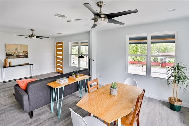 Photo - 5204 Ledesma Rd