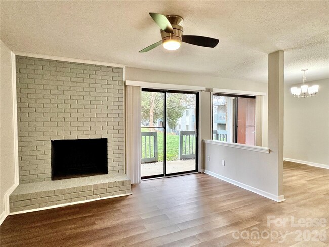 Photo - 11084 Harrowfield Rd