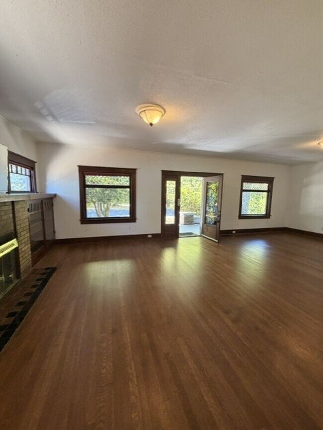 Photo - 412 SW 5th St Unit 101