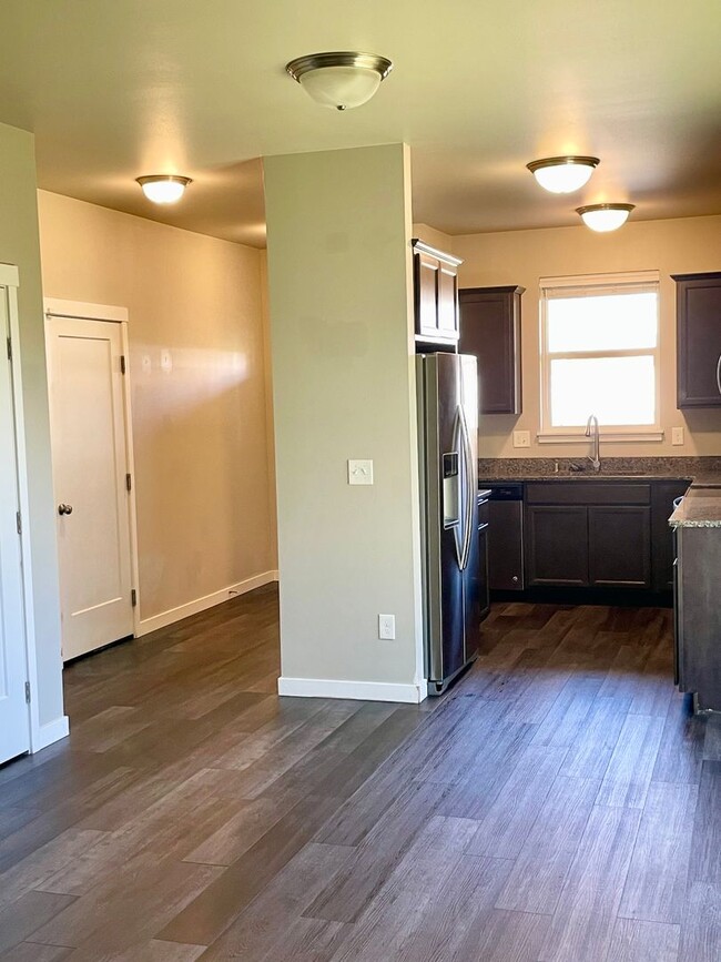 Photo - 717 E Street Unit 101