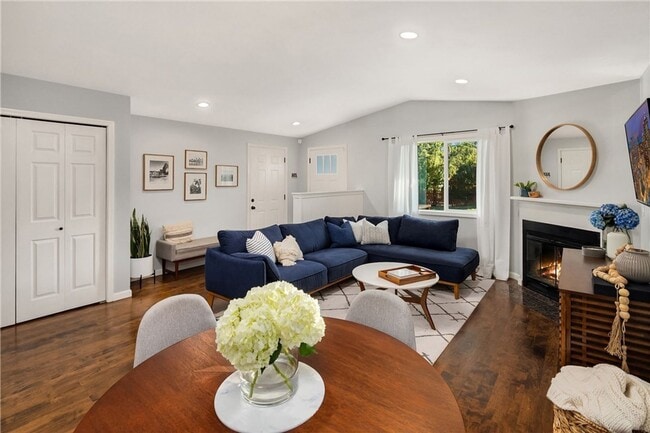 Photo - Updated 3 bed, 2 bath home in Greenwood