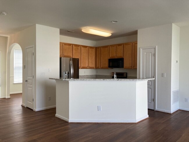 Photo - 1172 Drummond Ln