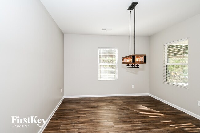 Photo - 161 Greatwood Ln