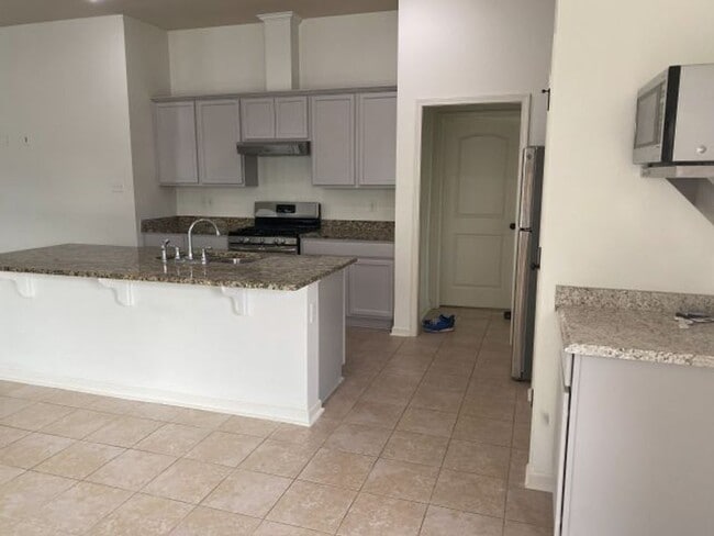 Photo - 510 Greenwich Dr