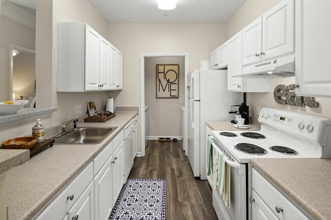 Abberly Grove Apartment Homes