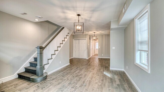 Photo - 103 N Harvard Ave Casa