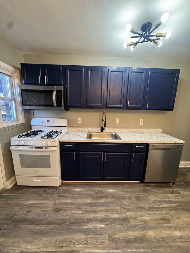 Photo - 2-Bedroom Townhome with Spacious Backyard – Available Now