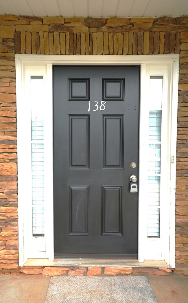 Photo - 138 Alton Cir