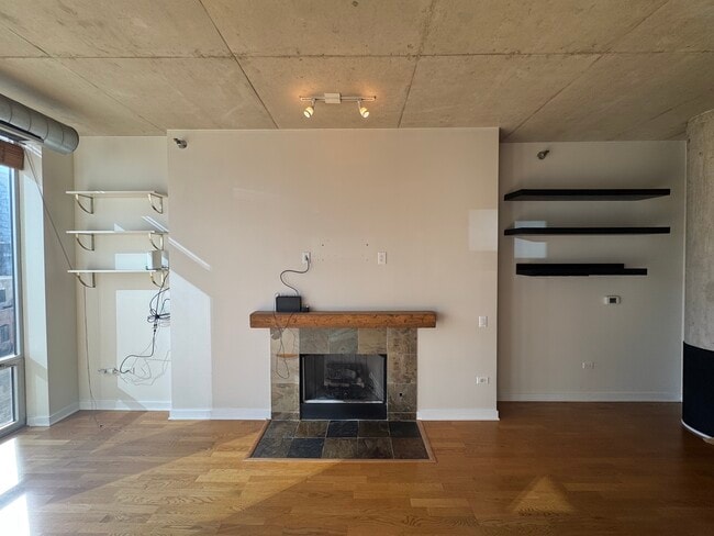 Photo - 720 N Larrabee St Unit 720 N. Larrabee 902