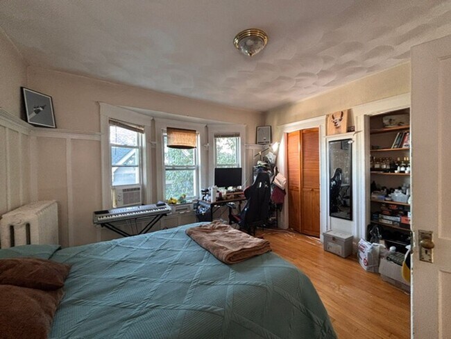 Photo - 14 Greylock Rd