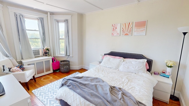 Photo - 1173 Boylston St