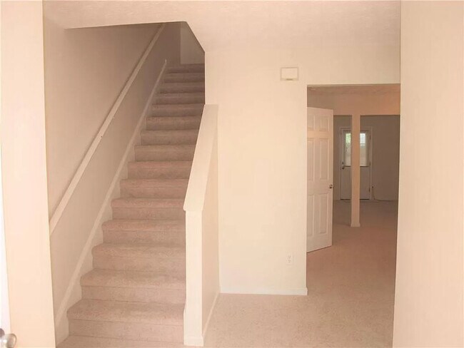 Photo - Three Bedroom Town Home, Total Electric