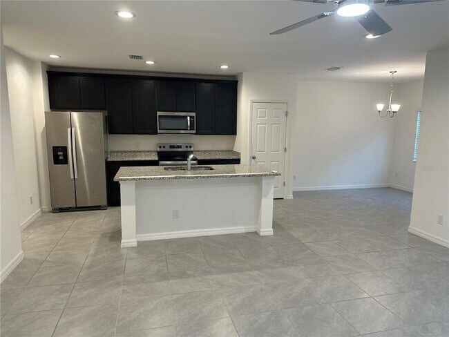 189 Glass Onion Dr