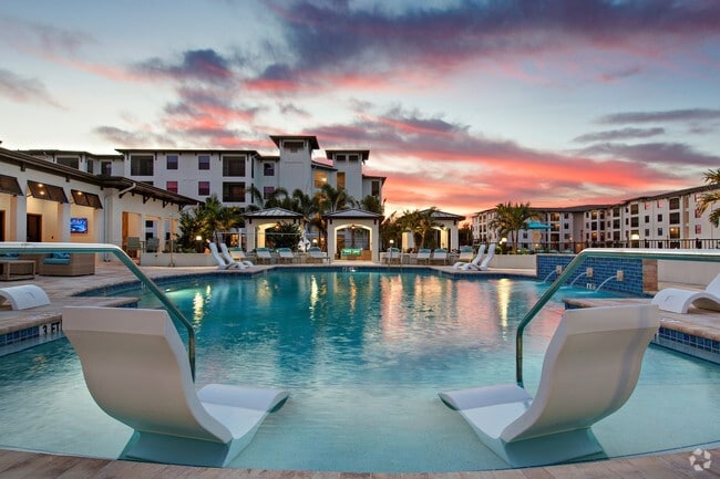Building Photo - Sanibel Straits Rental