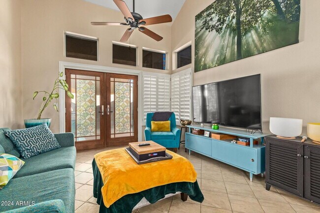 Photo - 1144 E Hiddenview Dr