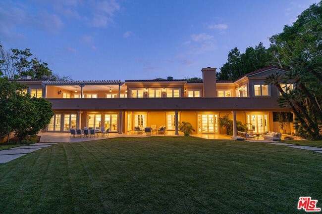 Building Photo - 407 Robert Ln