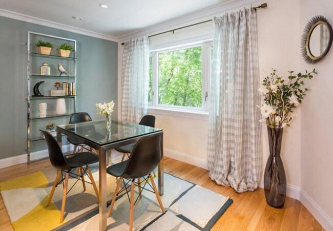 Photo - 1402 Beacon St