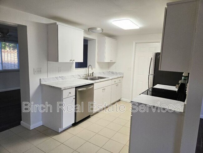 Photo - 6111 1st Ave