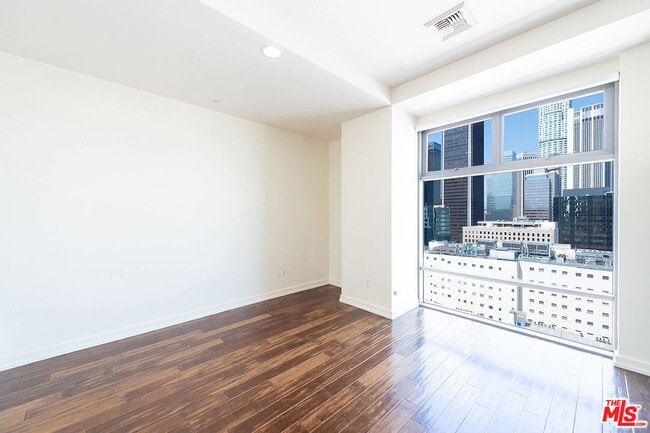 Photo - 801 S Grand Ave Unit 1506