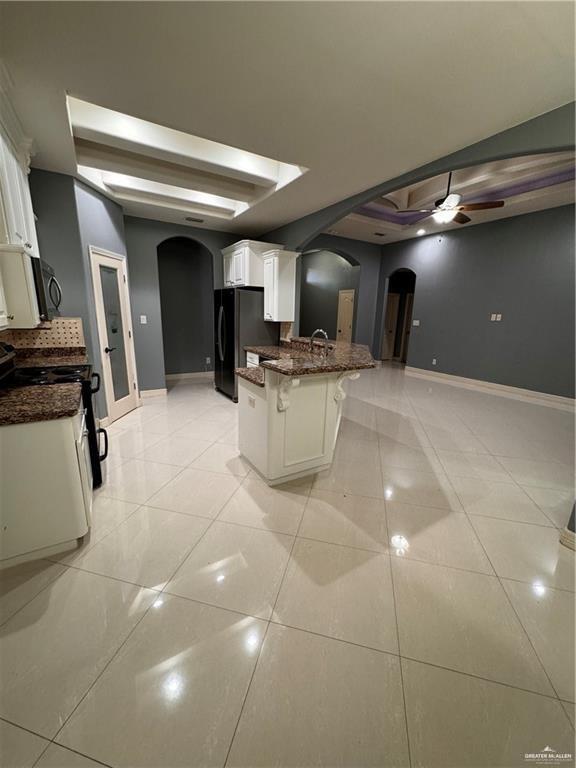 Photo - 16 Balboa Ave