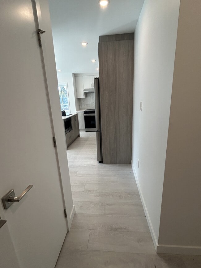 Photo - 13858-13108 108 Ave