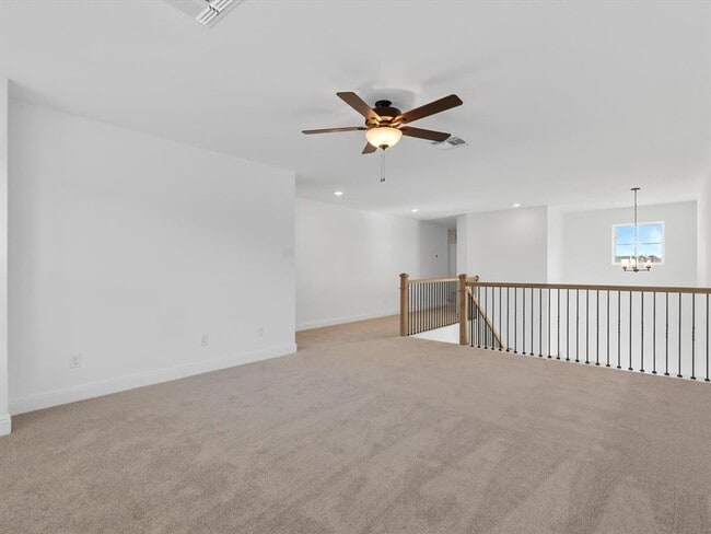 Photo - 633 Runnel Dr