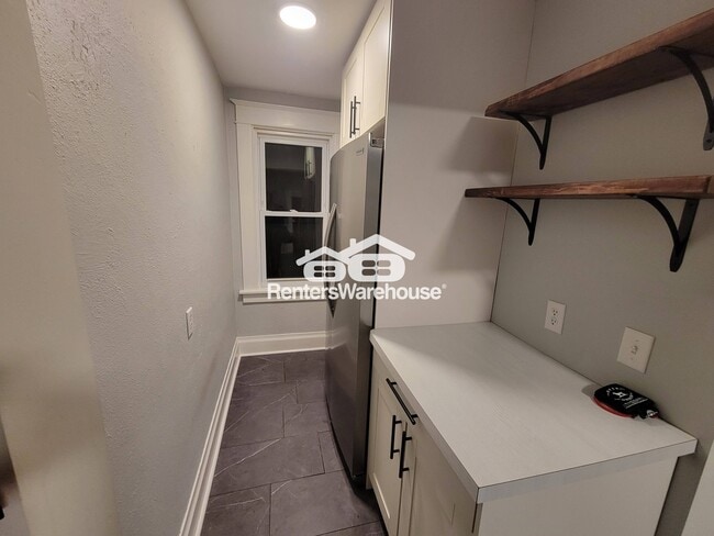 Photo - 314 St Olaf Ave