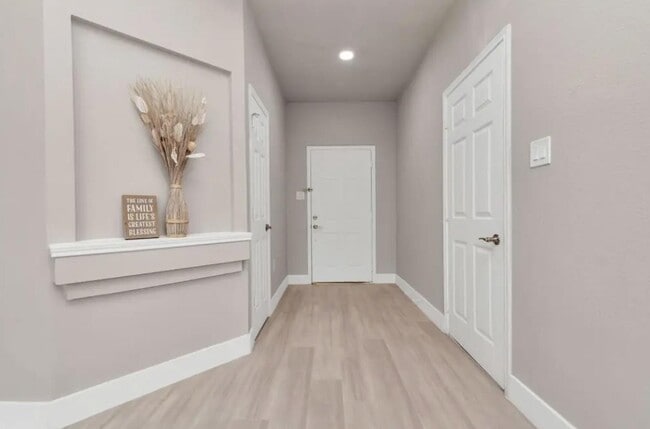 Photo - 3827 Flatwood Dr