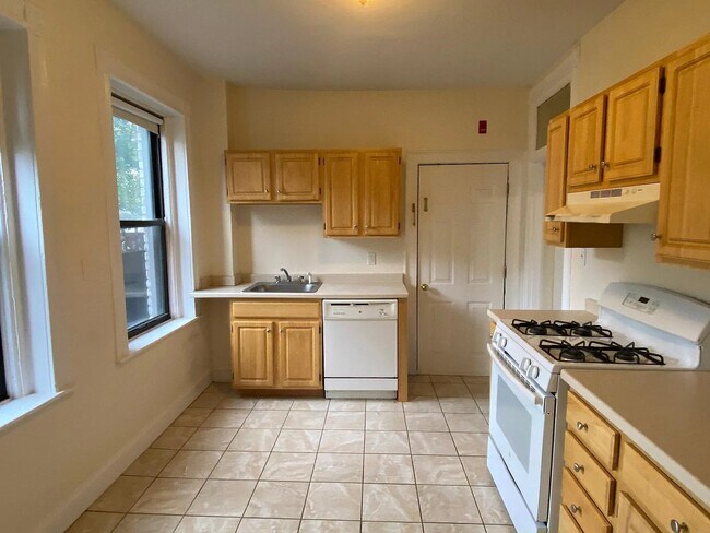 Photo - 25 Brighton Ave Apartamentos