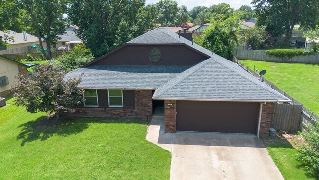 Photo - 4604 S Ironwood Ave