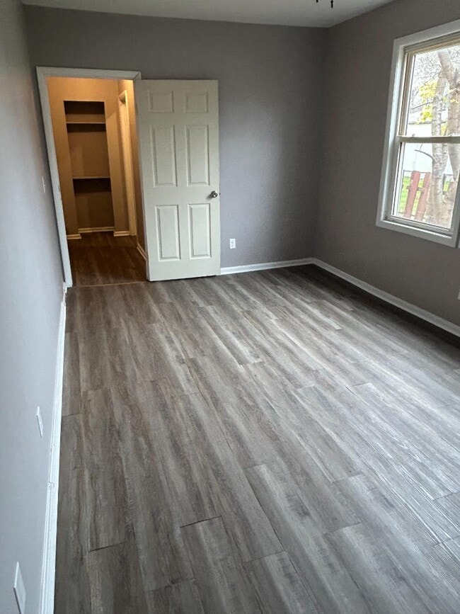 Photo - 1005 Bacon St