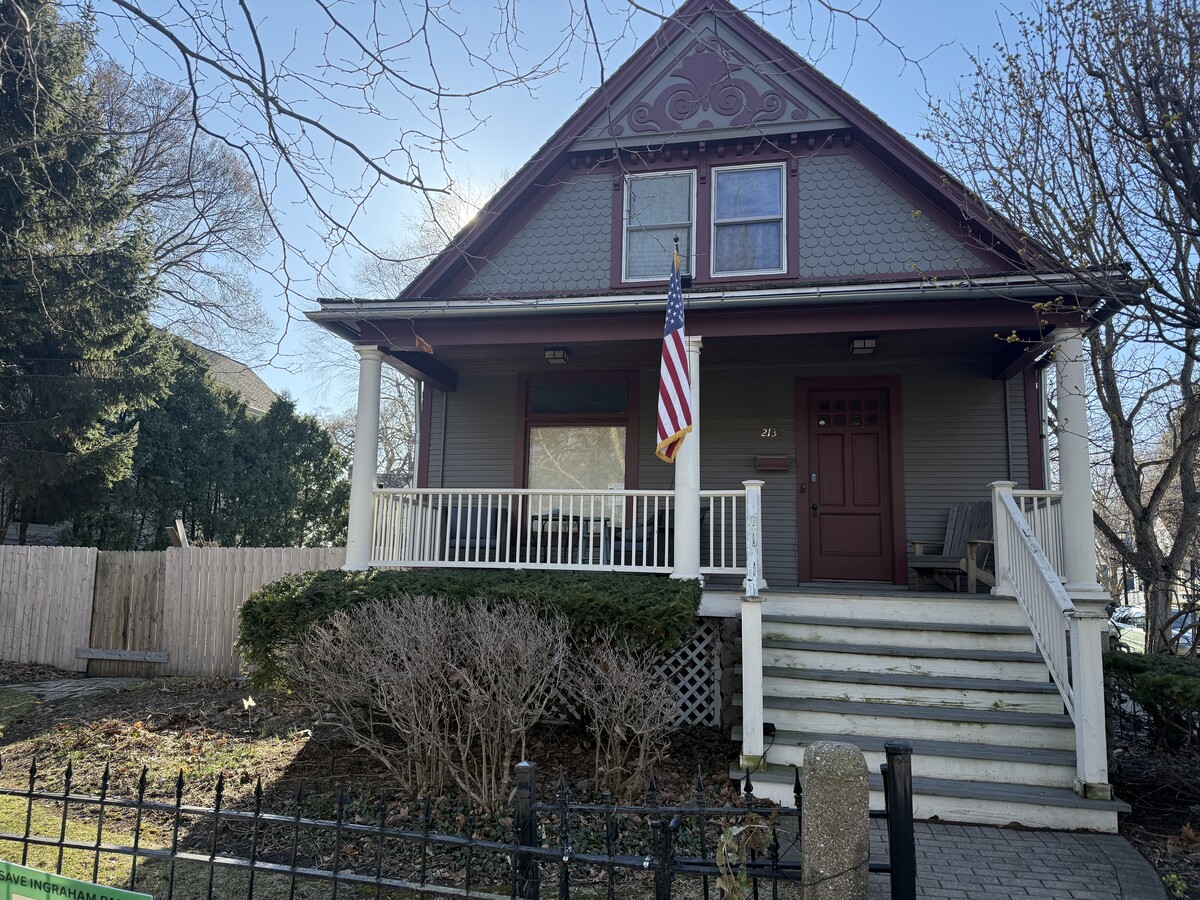 Photo - 2134 Asbury Ave