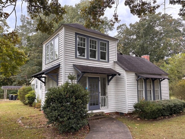 Photo - 3 Bedrooms, 1 Bathroom - West Rome House