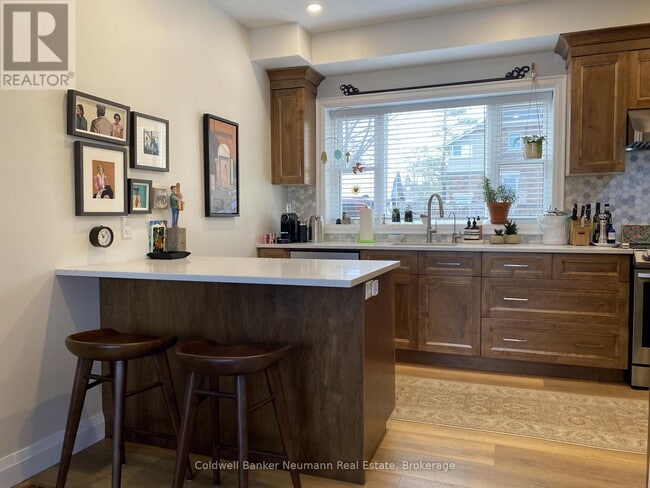 Photo - 194 Norfolk St