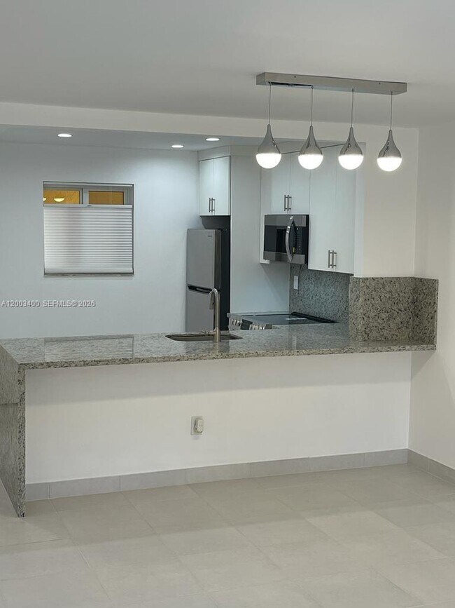 Photo - 7732 Camino Real Unidad F-318