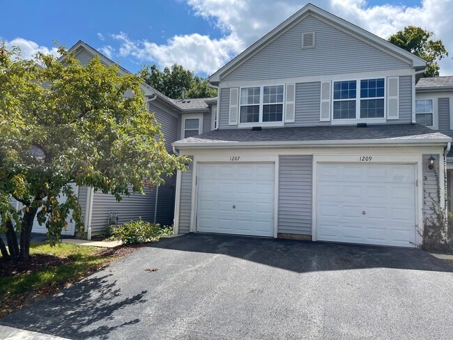 Building Photo - 1207 Brookdale Dr Rental