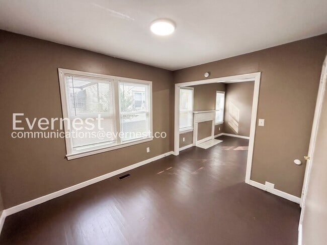 Photo - 1412 Woodward Rd