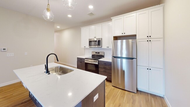 Carden Springs Apartments and Townhomes