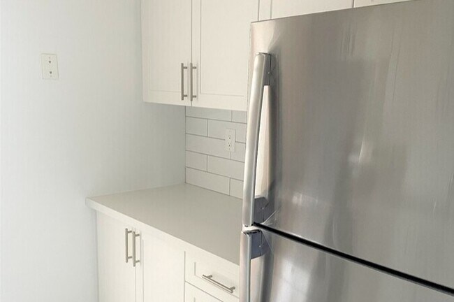 Photo - Riverview Court Apartments