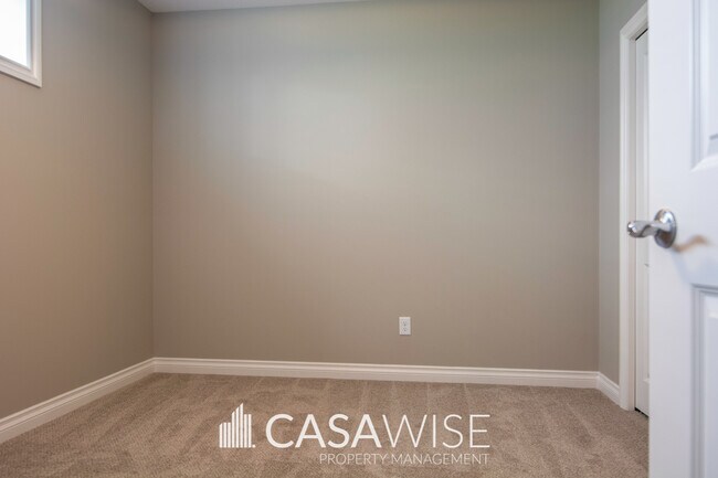 Photo - 346 W Haven Dr