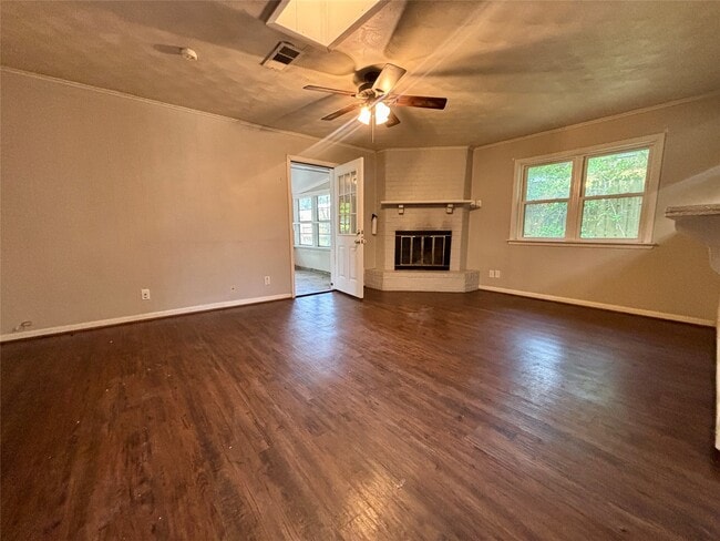 Photo - 2013 Oaklawn Dr