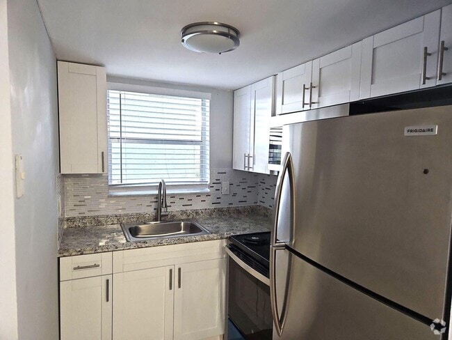 Building Photo - 665 Glouchester St Unit 16 Rental