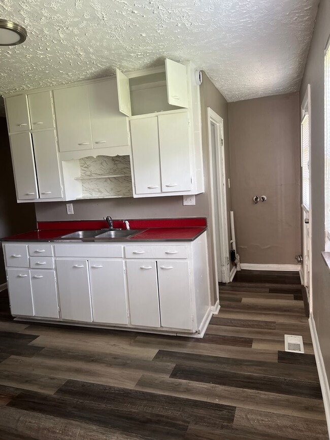 Photo - 3709-3711 Kinnear Ave Apartment Unit 3709 Kinnear Ave