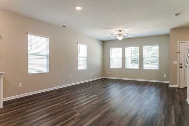 Photo - 321 Stone Arbor Wy