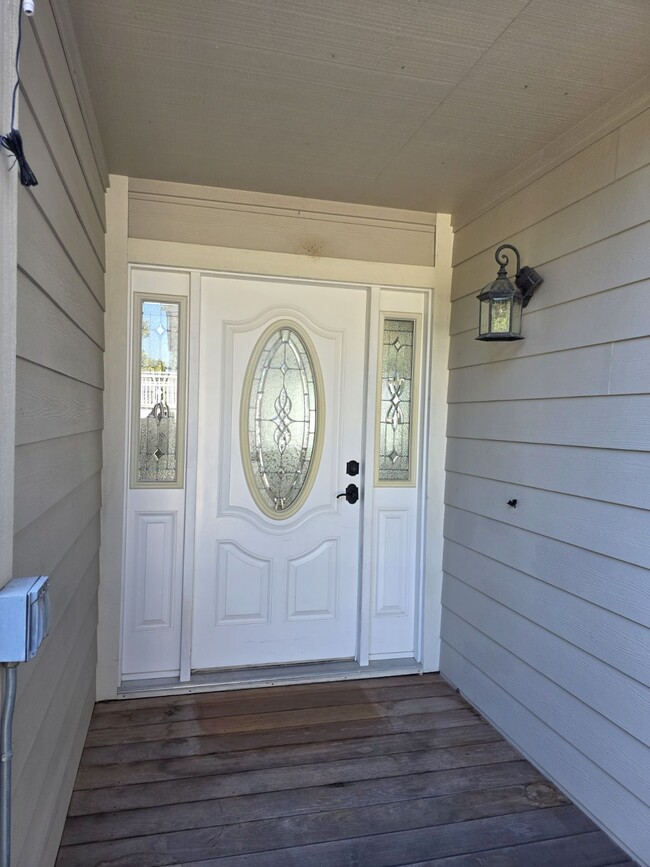 780 W Cotati Ave