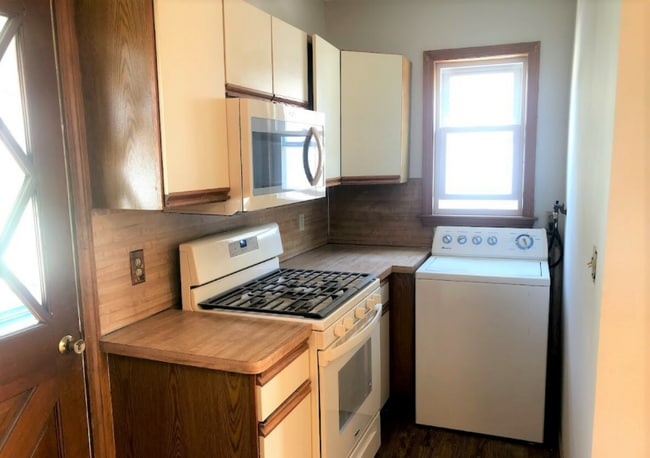 Photo - 82 Empire St Unit 2