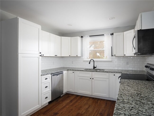 Photo - 20201 Overlook Dr