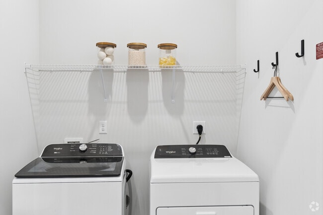B2 - 2BR, 2BA - 1,148SF - Laundry